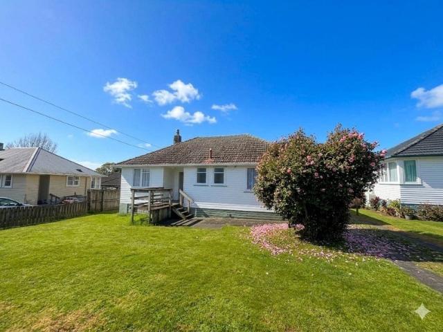 pukekohe, 3 bedrooms