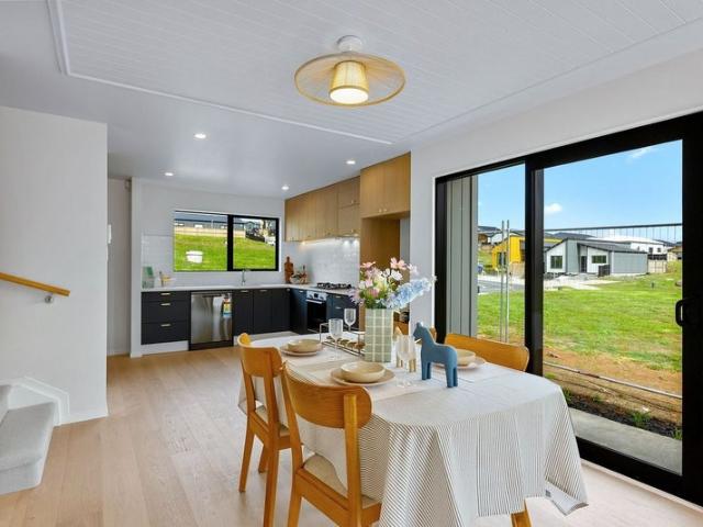 pukekohe, 3 bedrooms