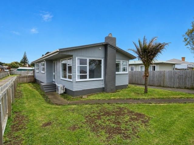 pukekohe, 3 bedrooms
