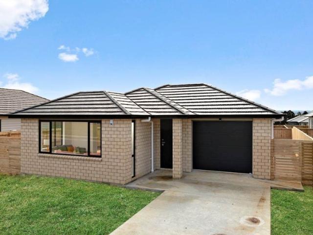 pukekohe, 3 bedrooms