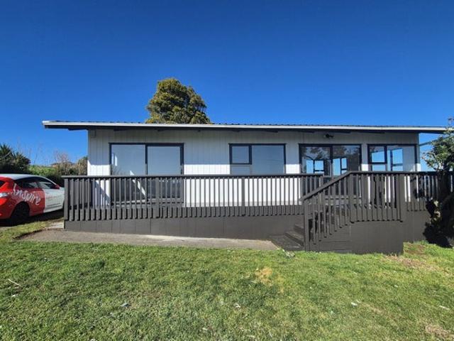pukekohe, 3 bedrooms