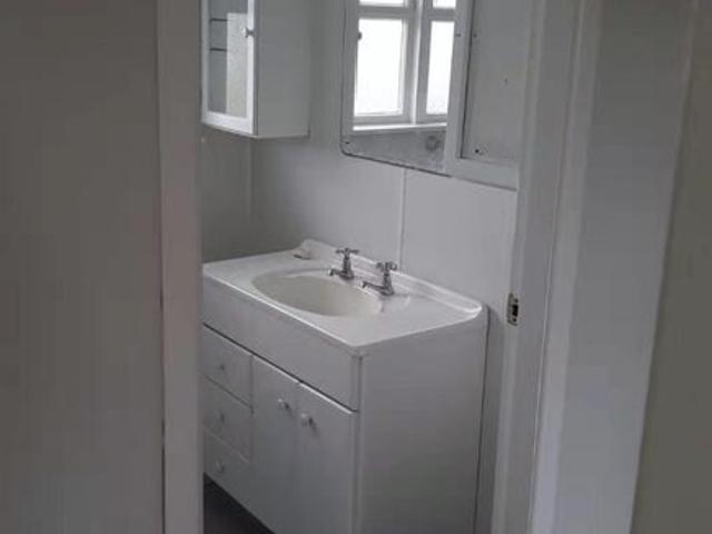 pukekohe, 3 bedrooms