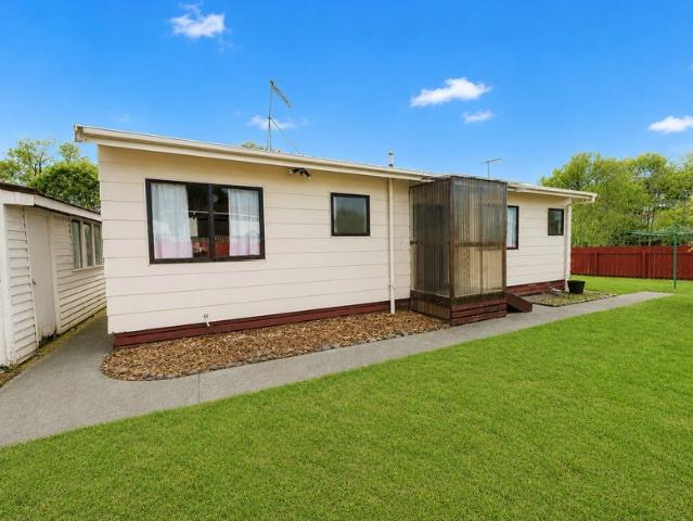 pukekohe, 3 bedrooms