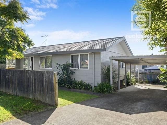 pukekohe, 3 bedrooms