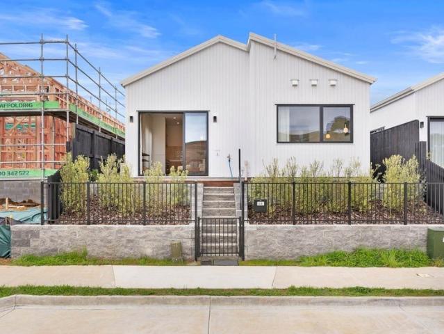 pukekohe, 3 bedrooms