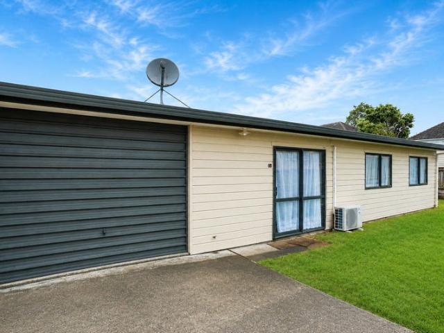 pukekohe, 3 bedrooms