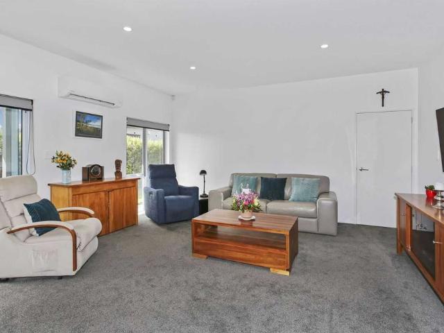 Pukekohe, A/76 Wellington Street