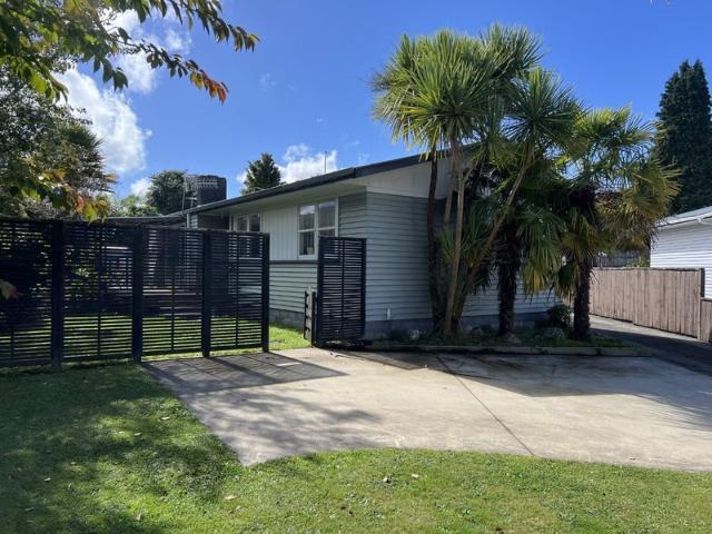 pukehangi, 3 bedrooms