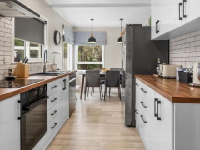 pukehangi, 4 bedrooms