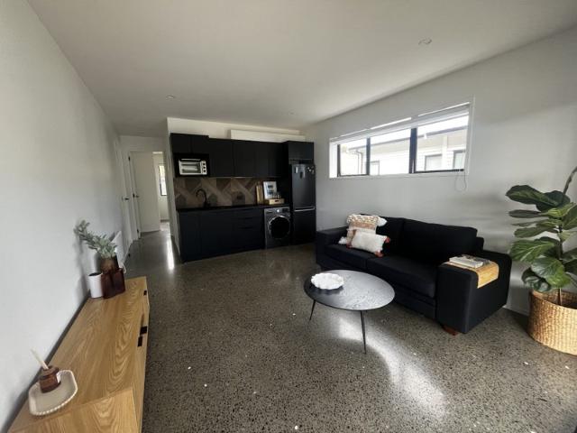 pukerua bay, 1 bedroom
