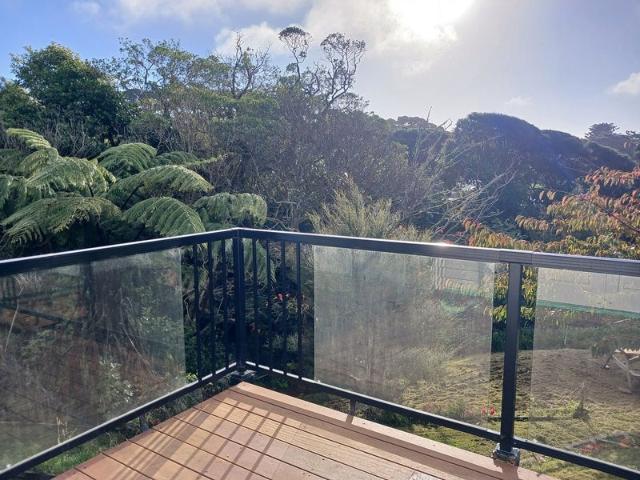 pukerua bay, 2 bedrooms