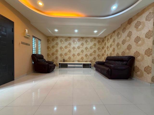 Pulai Utama Double Storey 3 Bed