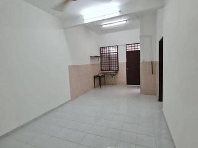 Pulai utama skudai single storey