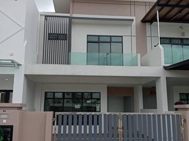 Pulai Bestari 1 ksl taman Pulai Bestari double storey brand new
