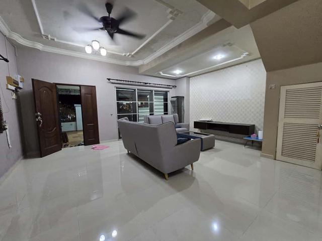 Pulai Indah 2 Storey 4Bed 3Bath Terrace House For Rent