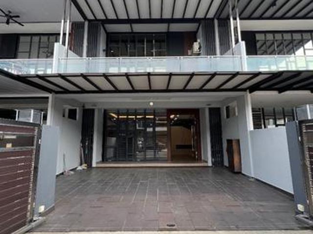 Pulai Jaya CUBE 176 Double Storey Terrace For Sales