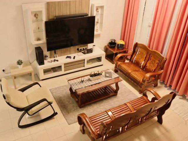 Pulai Jaya Double Storey house for SaleFully RenovatedKitchen Extend