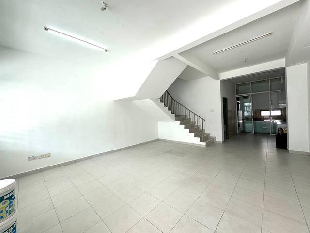 Pulai Mutiara Acacia 25 Storey New Painting condition