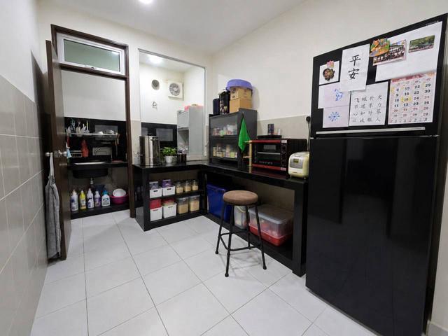 Pulai Mutiara Acacia 25 Storey Terrace House 4 Bedroom For Sale