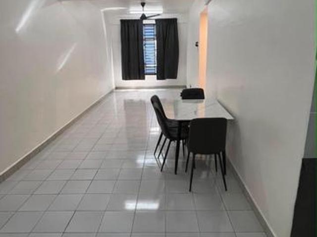 Pulai Mutiara Apartment For Rent