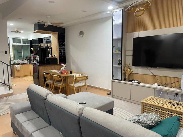 Pulai Mutiara Kangkar Pulai 2 Storey Terrace House For Rent