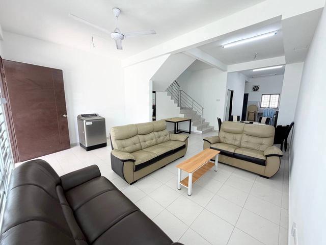 Pulai Mutiara Taman Pulai Mutiara2Storey Terrace House4Bed3Bath