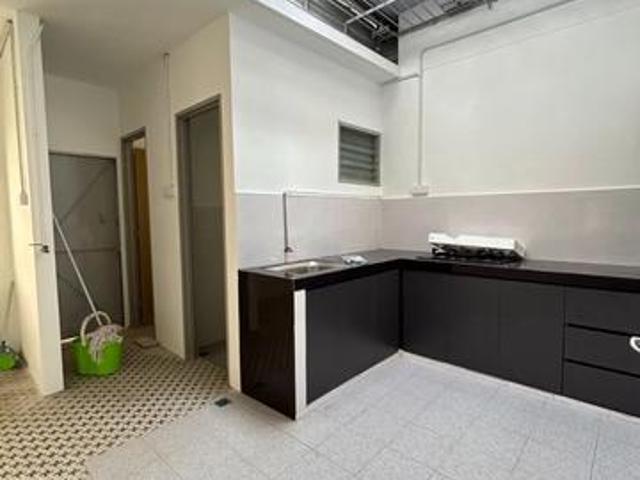 Pulau Tikus NER ISLAND HOSPITAL 2Storey Terrace 4Bedrooms 1600sf