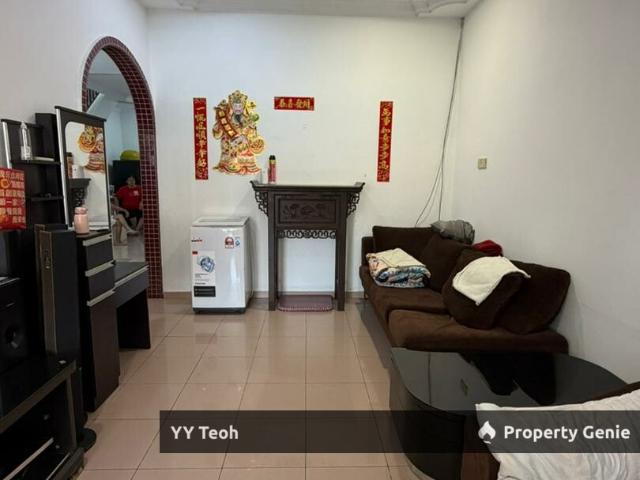 Pulau Gadong 1.5 Storey Terrace
