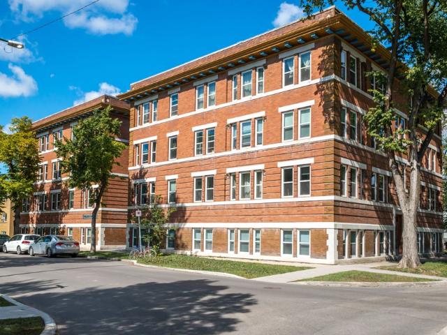 Pullmer Apartments