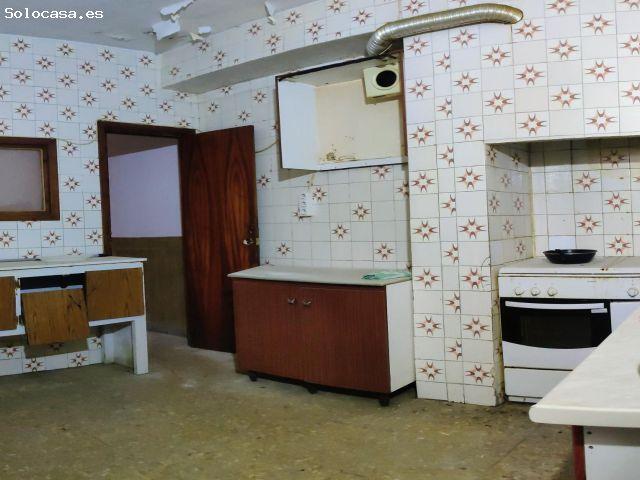 PURCHENA ALMERÍA, EDIFICIO CON 2 VIVIENDAS, LOCAL DE HOSTELERÍA Y LOCAL DE OCIO