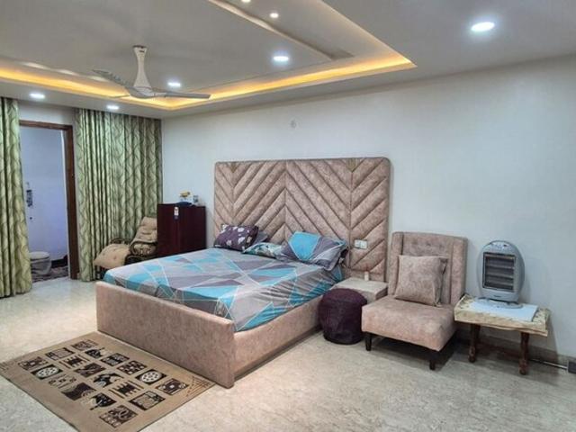Puri Aman Vilas 4 Bedroom 270 Sq. Yd. Builder Floor in Sector 89 Faridabad Listing ID: #10215