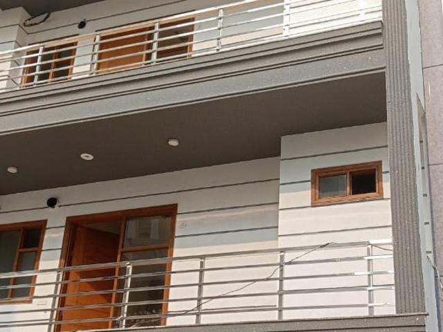 Puri Kohinoor Emporium 3 Bedroom 150 Sq. Yd. Builder Floor in Sector 89 Faridabad Listing ID: #10210
