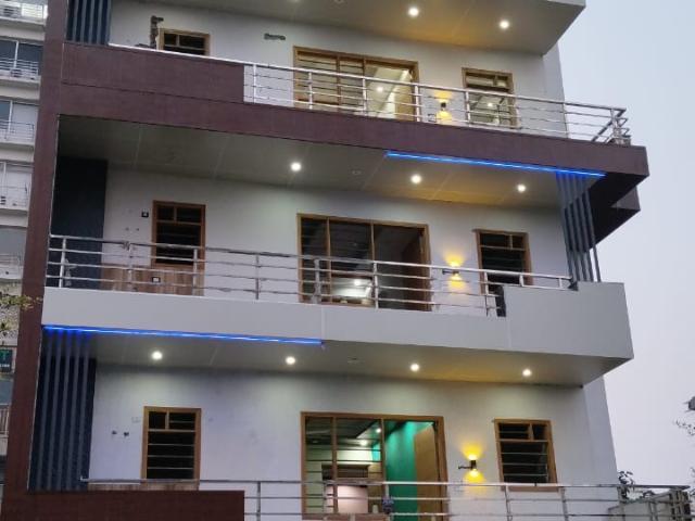 Puri VIP Floors 3 Bedroom 300 Sq. Ft. Apartment in Sector 81 Faridabad Listing ID: #10365