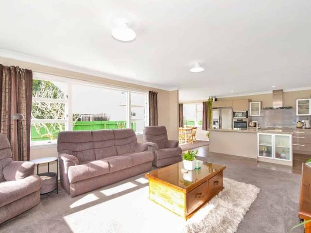 Puriri St, Hawera