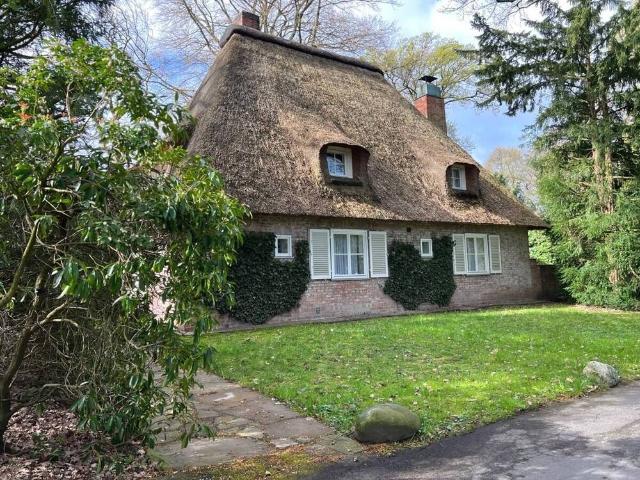 PURNHAGEN IMMOBILIEN Bremen St.Magnus Exklusives 1 Familienhaus unter Reet in bester Wohnlage