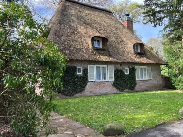 PURNHAGEN IMMOBILIEN Bremen St.Magnus Exklusives 1 Familienhaus unter Reet in bester Wohnlage