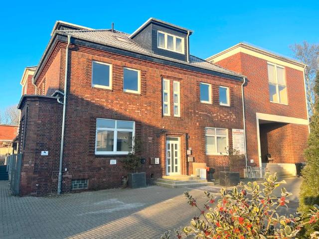 PURNHAGEN IMMOBILIEN Erstbezug nach Sanierung Büroräume im 1.OG nahe des Bahnhofs Bremen Burg!