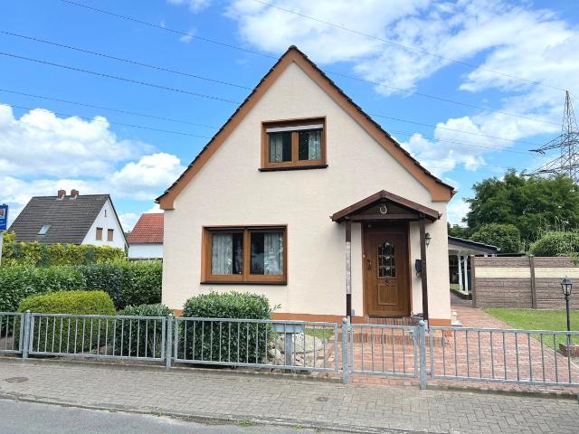 PURNHAGEN IMMOBILIEN Gepflegtes Einfamilienhaus mit Doppelcarport in Bremen Rönnebeck!