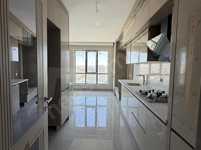 PURSAKLAR BULVARDA MANZARALI FULL YAPILI 4+1 SİTE DAİRESİ