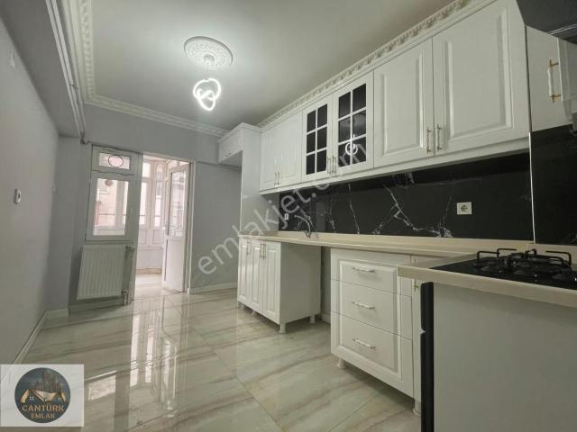 pursaklar Merkez'de Ful Yapılı Katta 3+1 Lüx Daire
