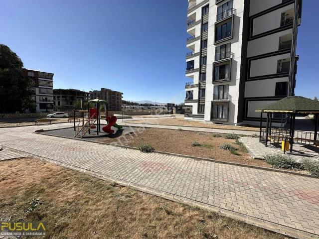 Pusula Gm'den Satılık Lüx 4+1 Daire Altınşehir Demka Sitesi