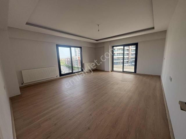 Pusula Gayrimenkul'den Kiralık 3+1 Daire Kurtuluş Mh