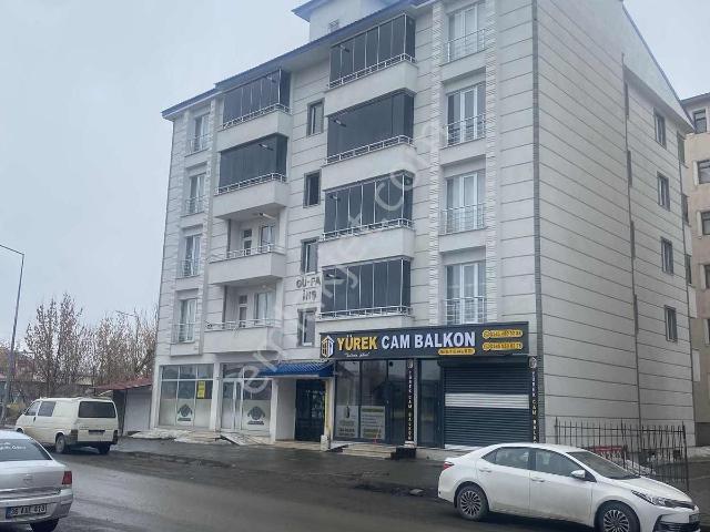 Pusula Emlaktan Cumhuriyet Caddesine Yakın Satılık 190m2 Dükkan