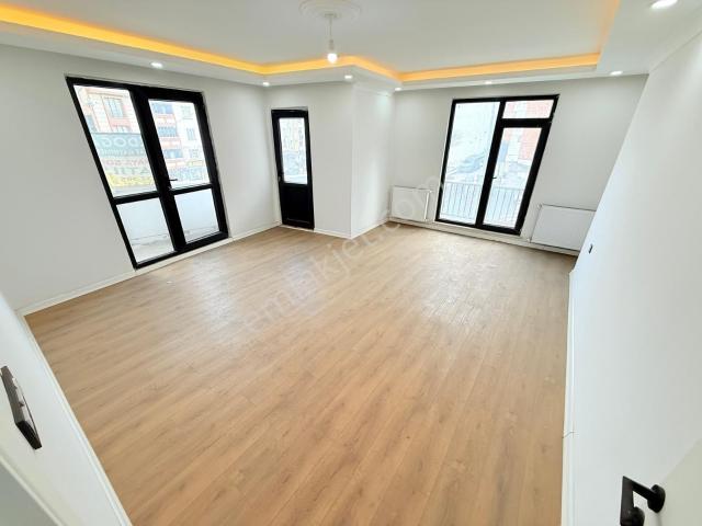 Pusula İnş.tan 50 Yıl Mah Cadde Uzerinde 125m2 3+1 1kat Daire