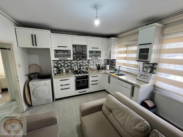 Pusula İnş.tan İsmetpaşa Mah Cadeye Yakın 120m2 2+1 1kat Daire