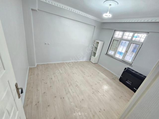 Pusula İnş.tan S,çiftligi Mah Cadeye Yakın 85m2 2+1 Yuksek Giriş Kat Daire