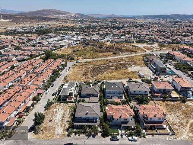PUSULA'DAN ALAÇATI'DA SATILIK 480m2 ARSA
