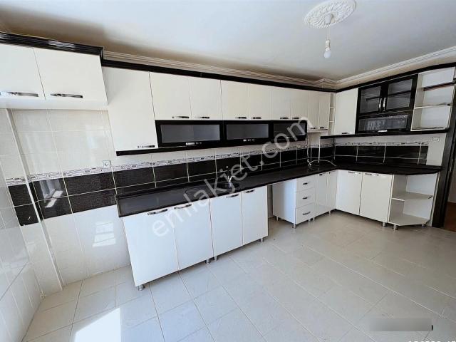 Pusula'dan K.kazan Merkezde Asansörlü 2. Kat Kiralık Daire