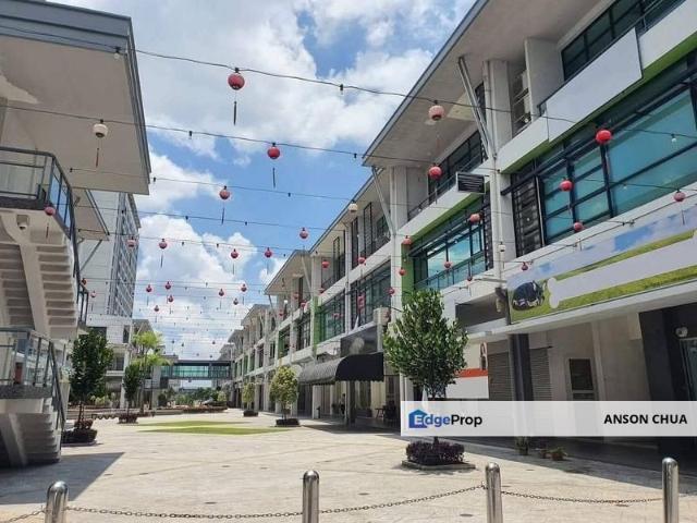 Pusat Komersial Bayu Tasek