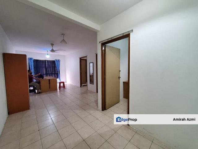 Pusat Komersial Seksyen 7